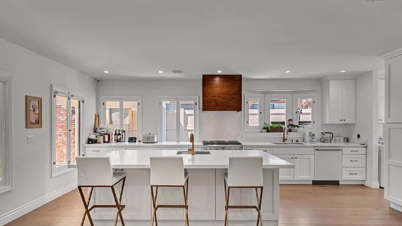 Photo of Kitchen in La Brea