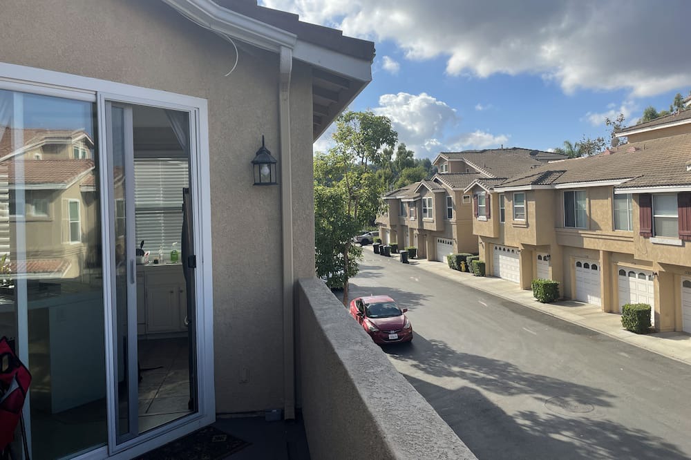 Photo of Patio Balcony in Anaheim Hills