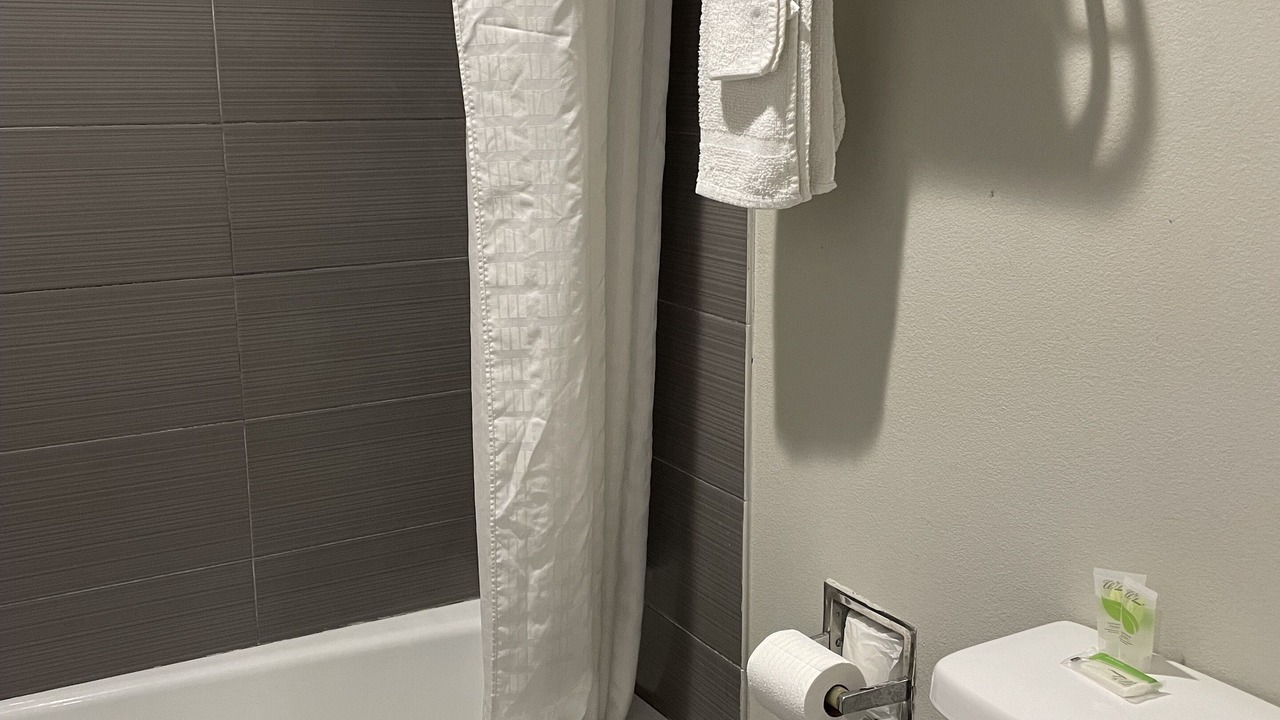 Photo of Bathroom in Hawthorne
