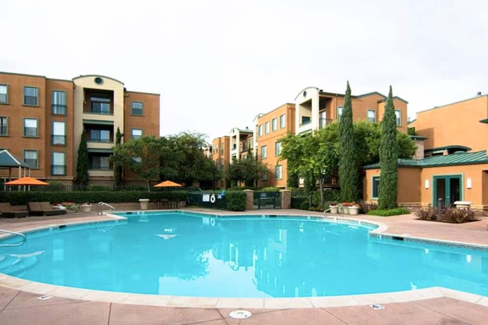 Photo of Outdoor in East San Mateo