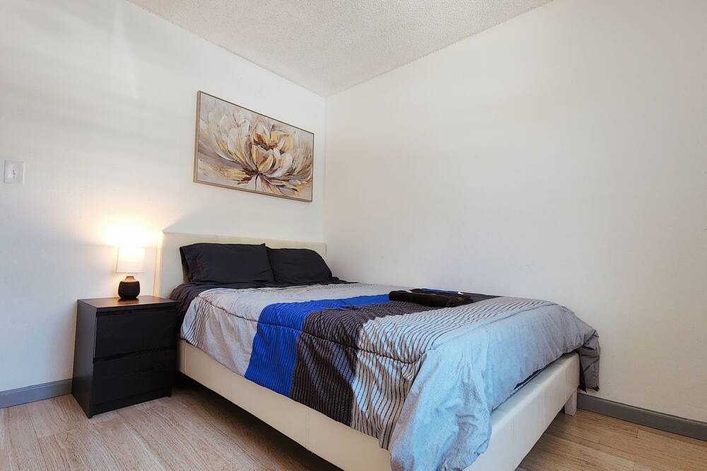 Photo of Bedroom in North Central