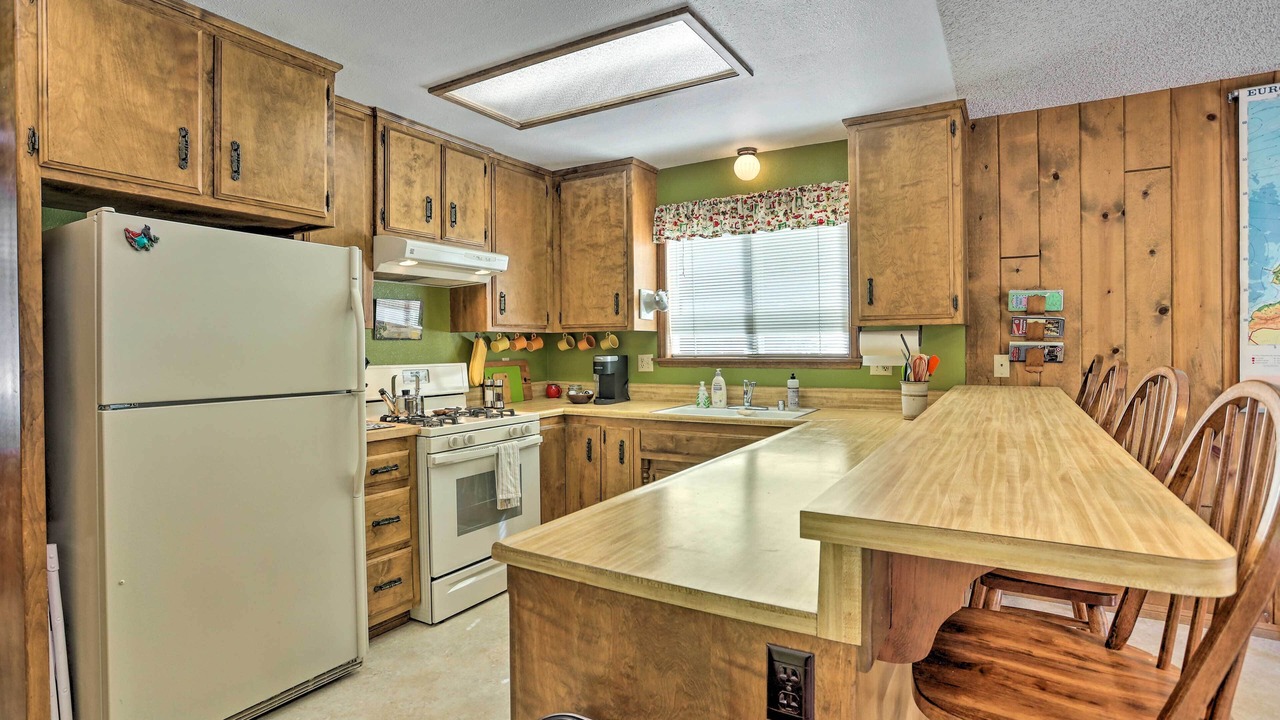 Photo of Kitchen in Crestline