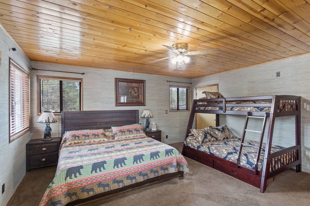 Photo of Bedroom in Woodlands