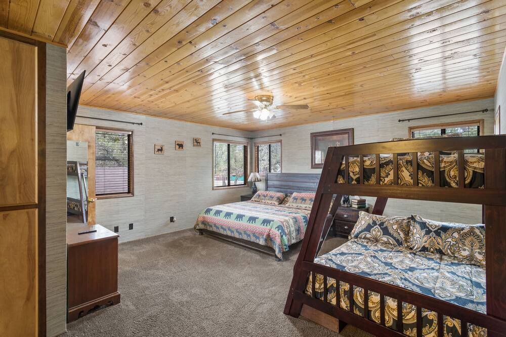 Photo of Bedroom in Woodlands