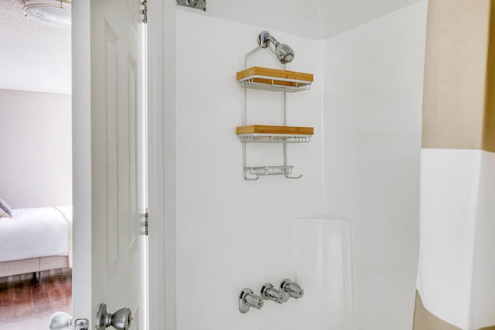 Photo of Bathroom in Rampart Village