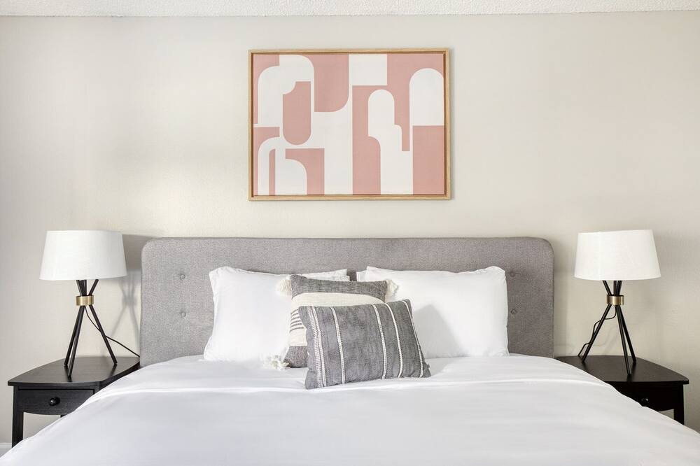 Photo of Bedroom in Rampart Village