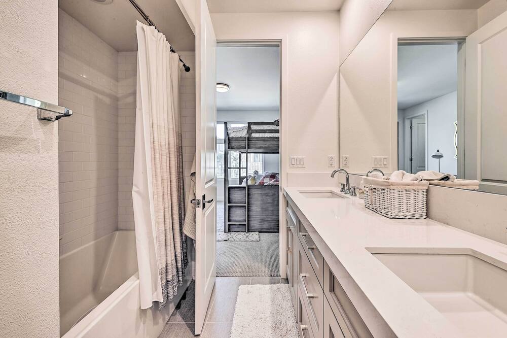 Photo of Bathroom in Del Obispo