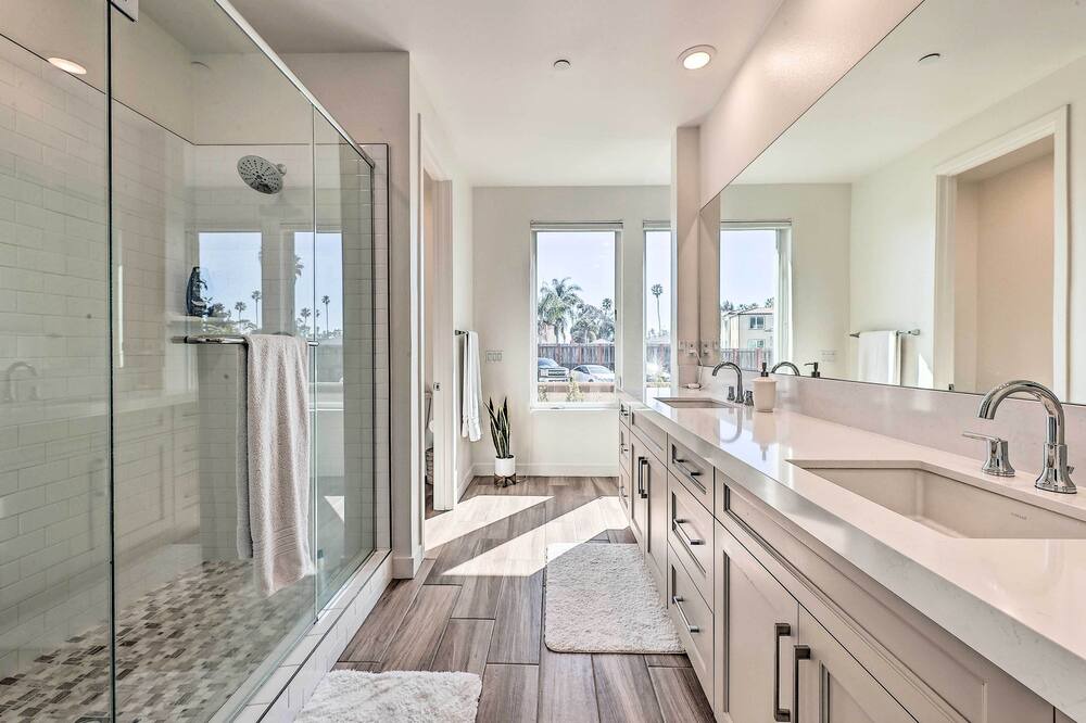 Photo of Bathroom in Del Obispo