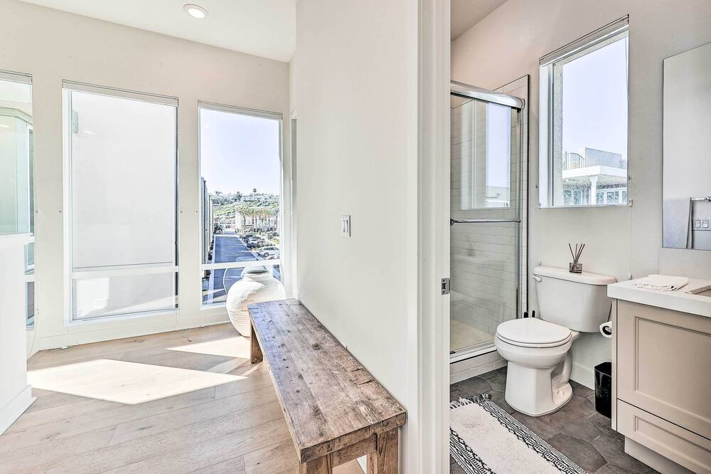 Photo of Bathroom in Del Obispo