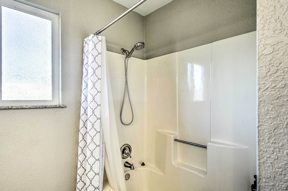 Photo of Bathroom in Golden Hills