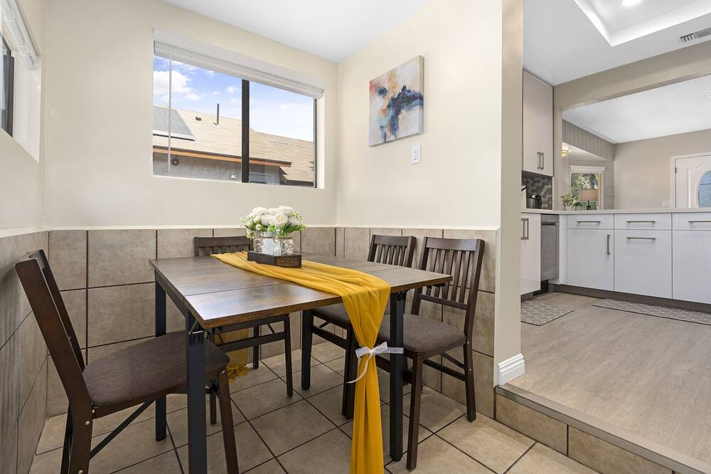 Photo of Kitchen in Pacific - Edison