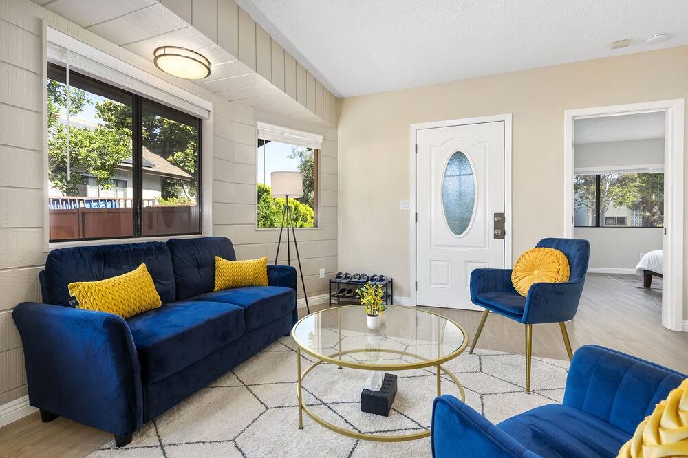 Photo of Bedroom in Pacific - Edison