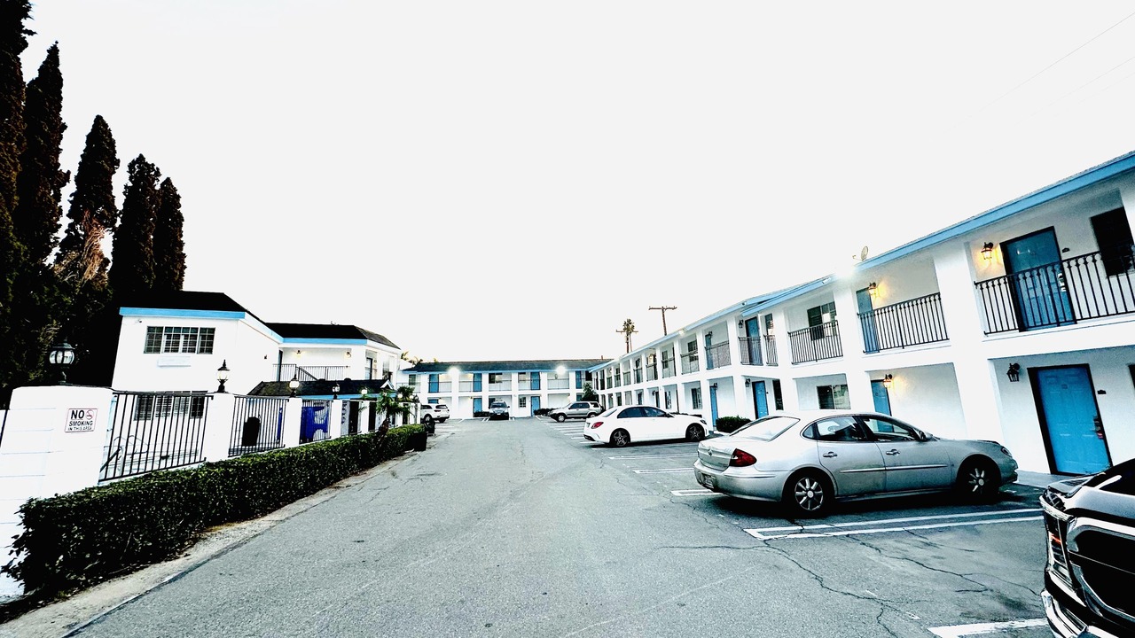 Photo of Outdoor in Orange