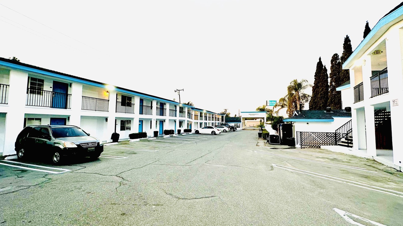 Photo of Outdoor in Orange