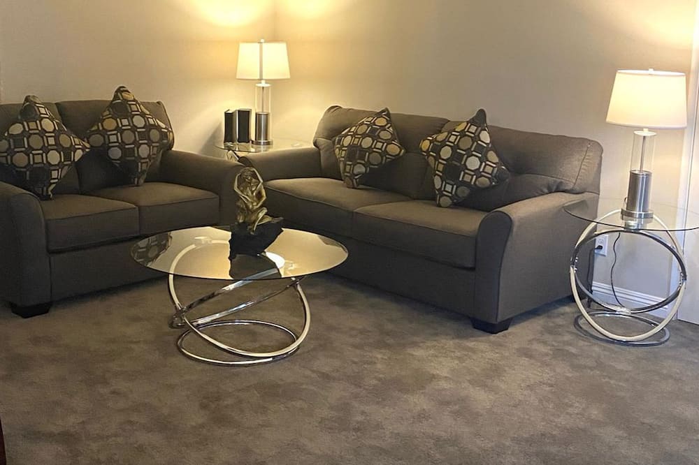 Photo of Bedroom in South Gate