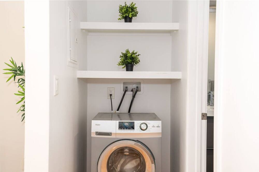 Photo of Bedroom in Santa Ana