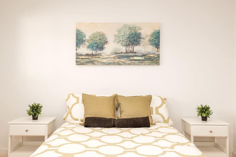 Photo of Bedroom in Santa Ana