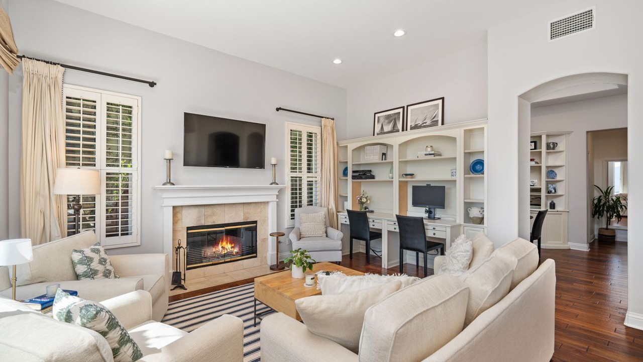 Photo of Livingroom in The Summit