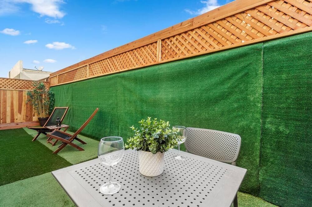 Photo of Outdoor in Hawthorne