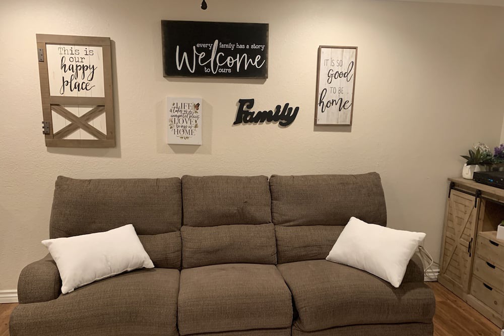 Photo of Livingroom in Mira Loma