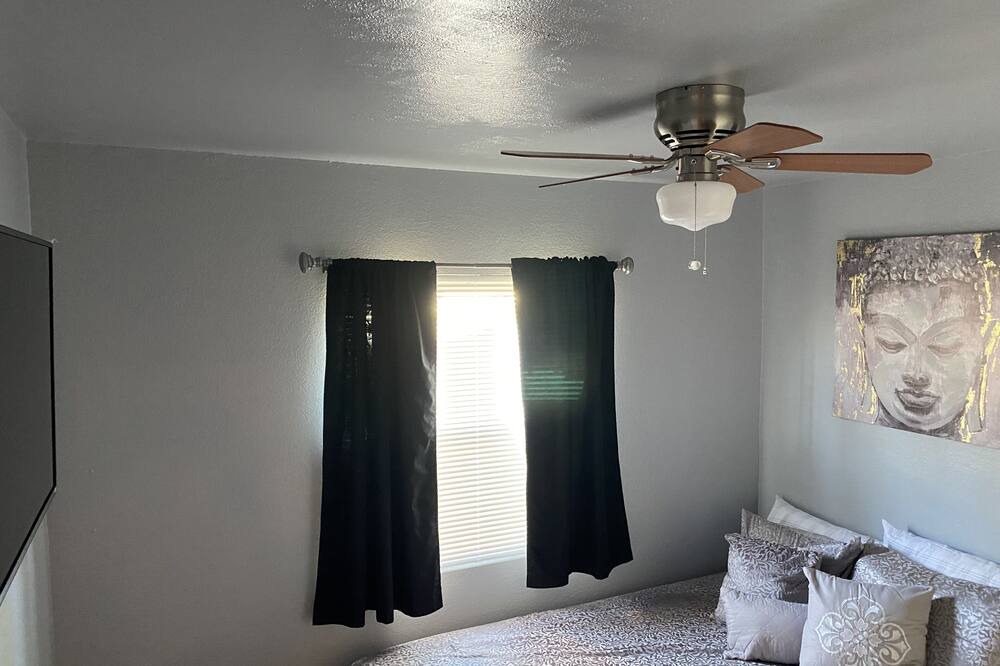 Photo of Bedroom in Mira Loma
