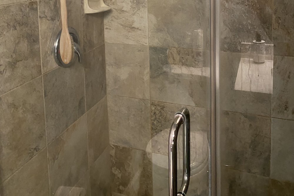 Photo of Bathroom in Mira Loma