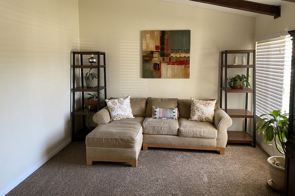 Photo of Livingroom in Mira Loma