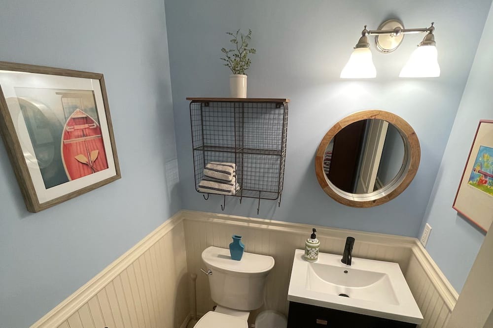 Photo of Bathroom in Hawthorne
