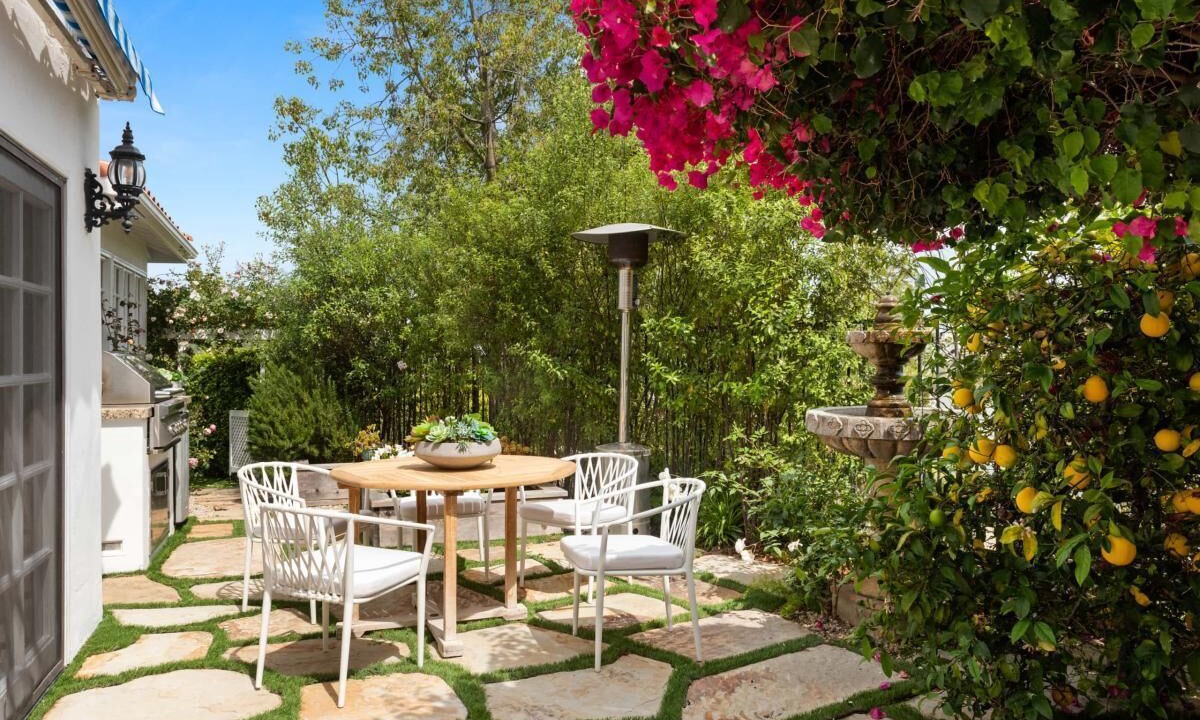Photo of Outdoor in Pacific Palisades