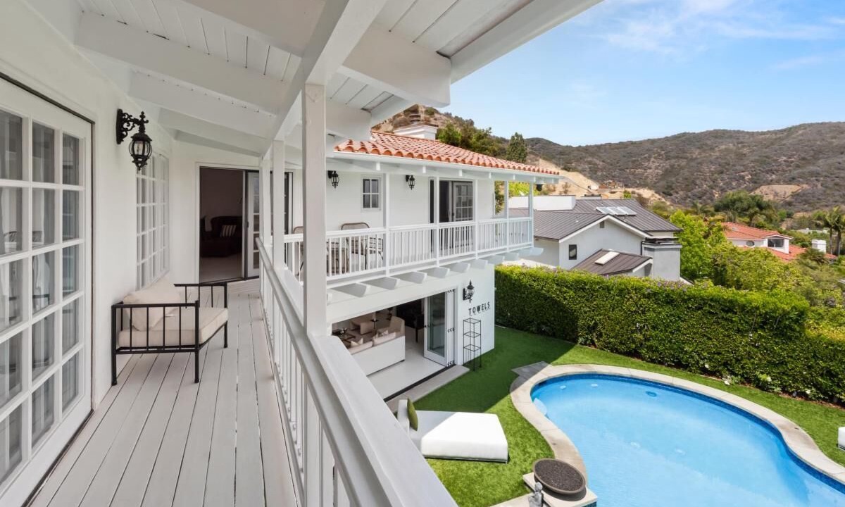 Photo of Patio Balcony in Pacific Palisades