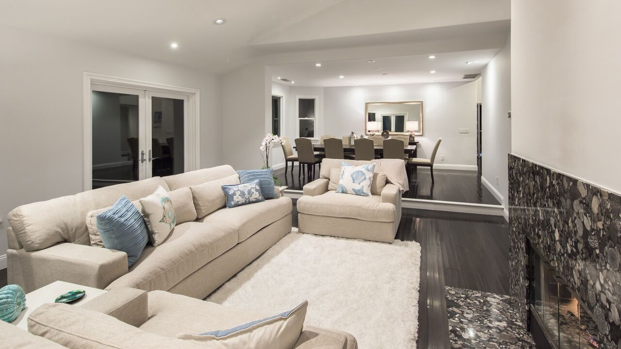 Photo of Livingroom in Central Malibu