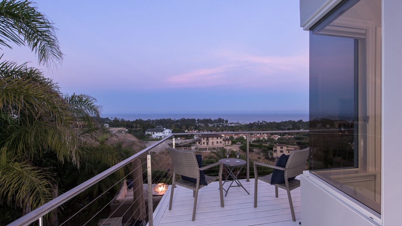 Photo of Patio Balcony in Central Malibu