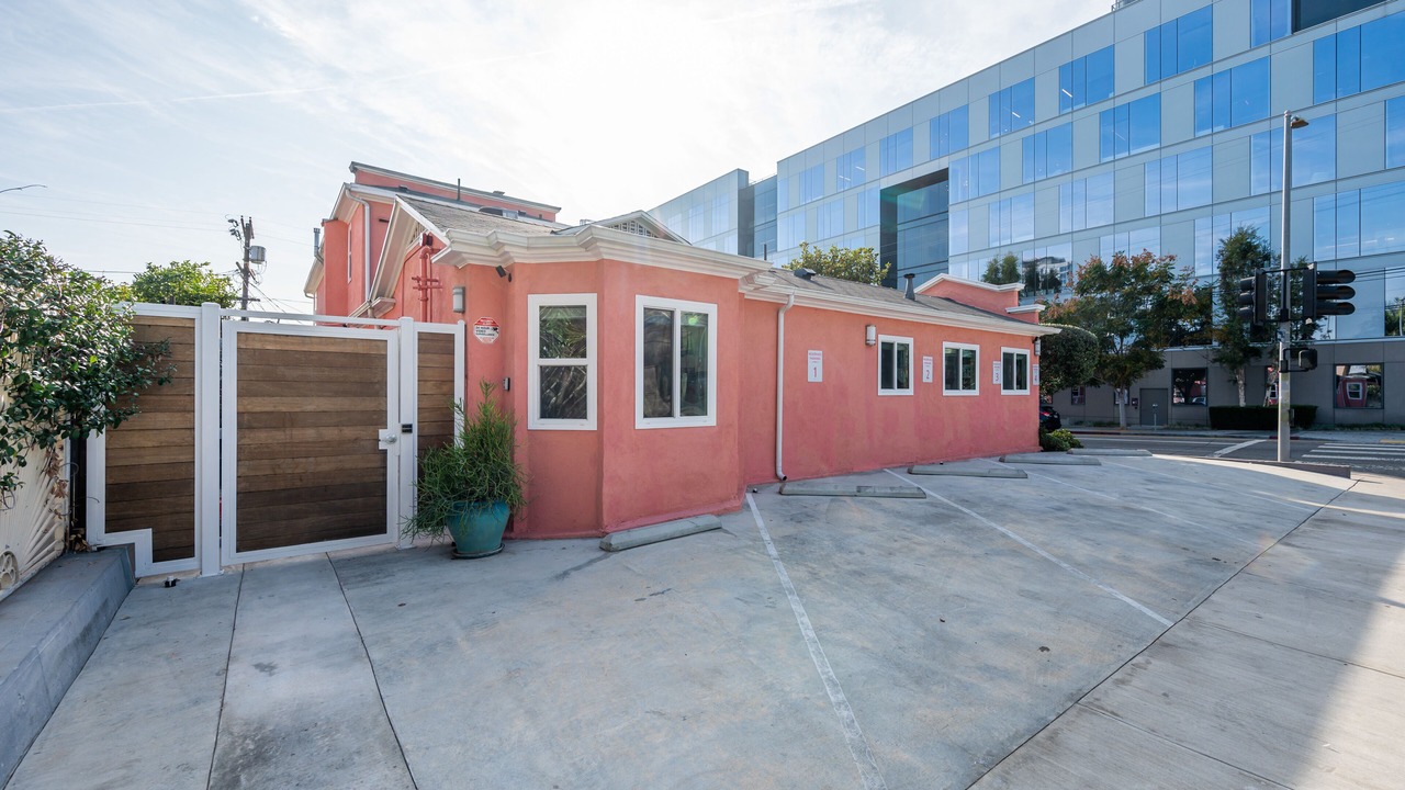 Photo of Outdoor in Hollywood