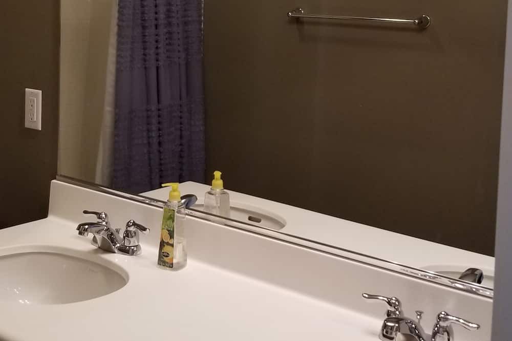Photo of Bathroom in Beaumont