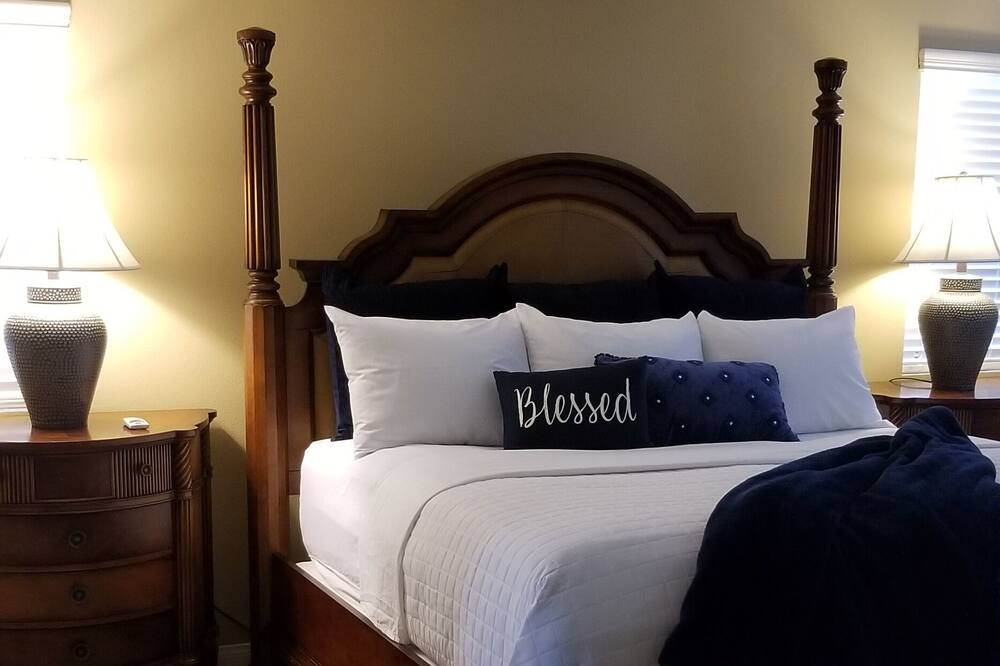 Photo of Bedroom in Beaumont