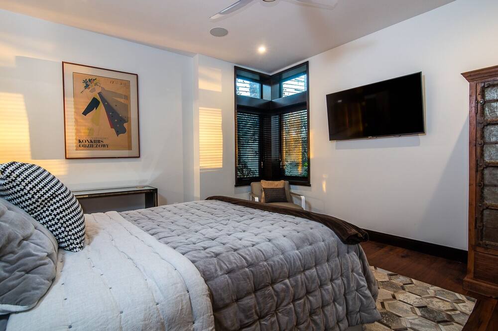 Photo of Bedroom in Hermosa Beach