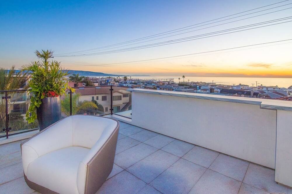Photo of Patio Balcony in Hermosa Beach