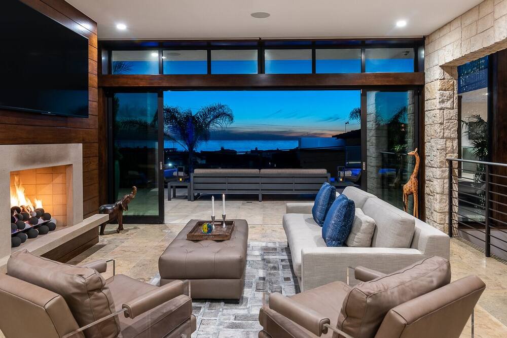 Photo of Livingroom in Hermosa Beach