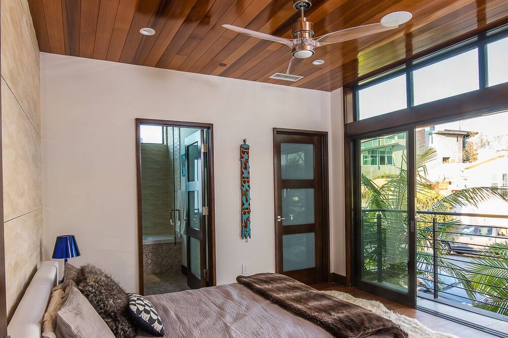 Photo of Bedroom in Hermosa Beach