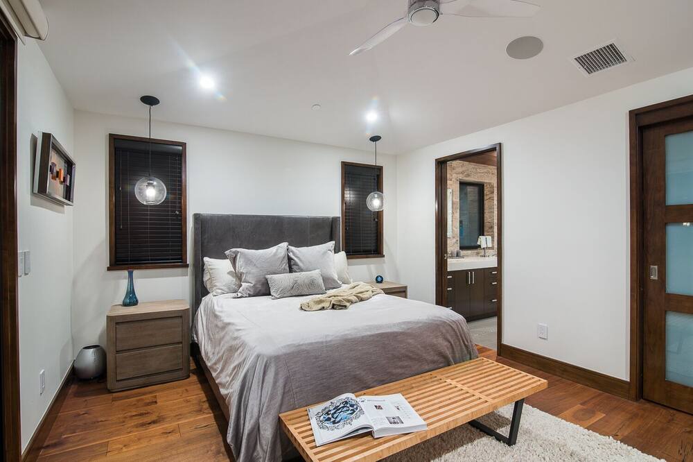 Photo of Bedroom in Hermosa Beach