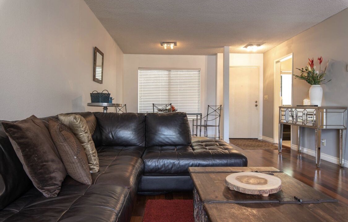 Photo of Livingroom in Monterey Hills