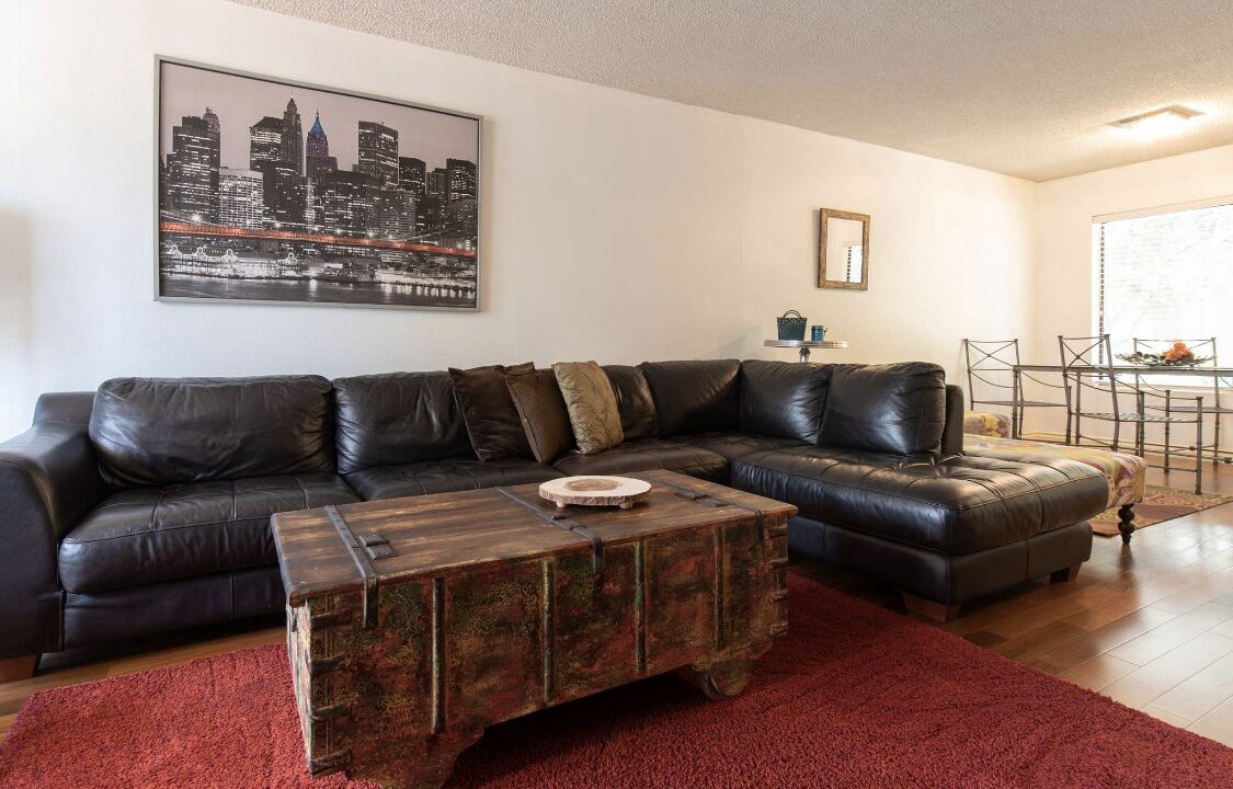 Photo of Livingroom in Monterey Hills