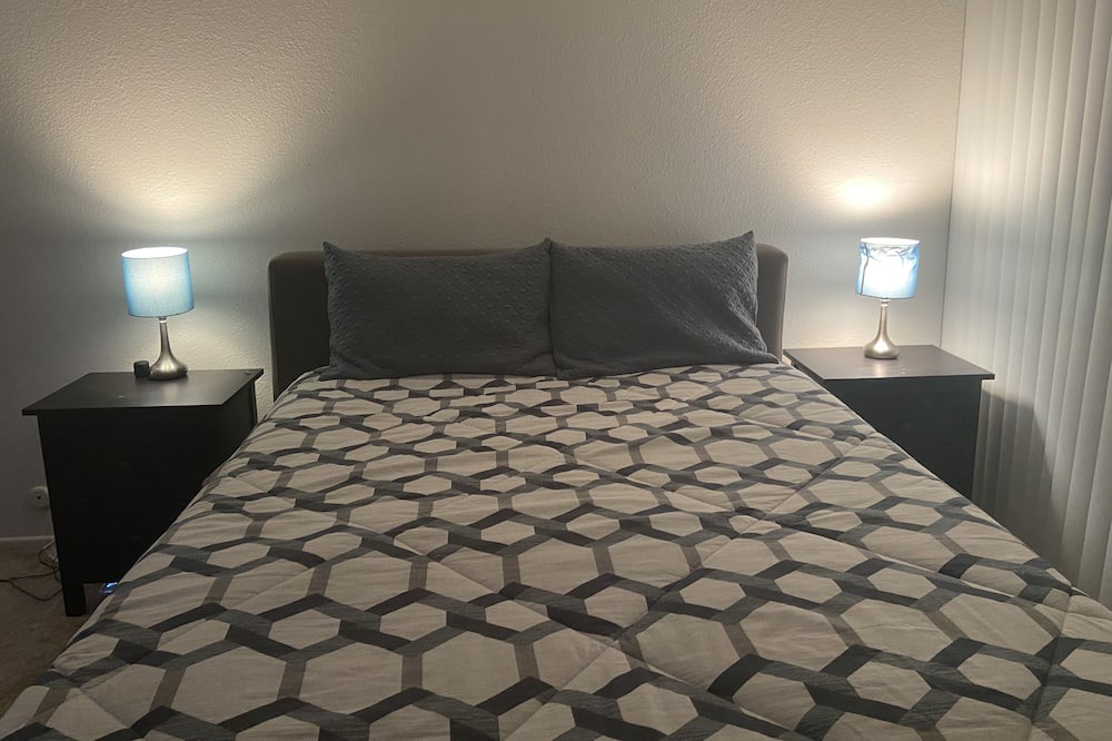 Photo of Bedroom in Los Angeles
