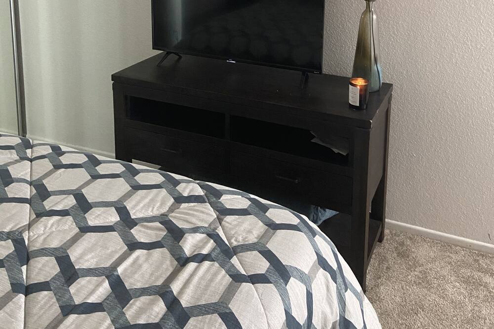 Photo of Bedroom in Los Angeles