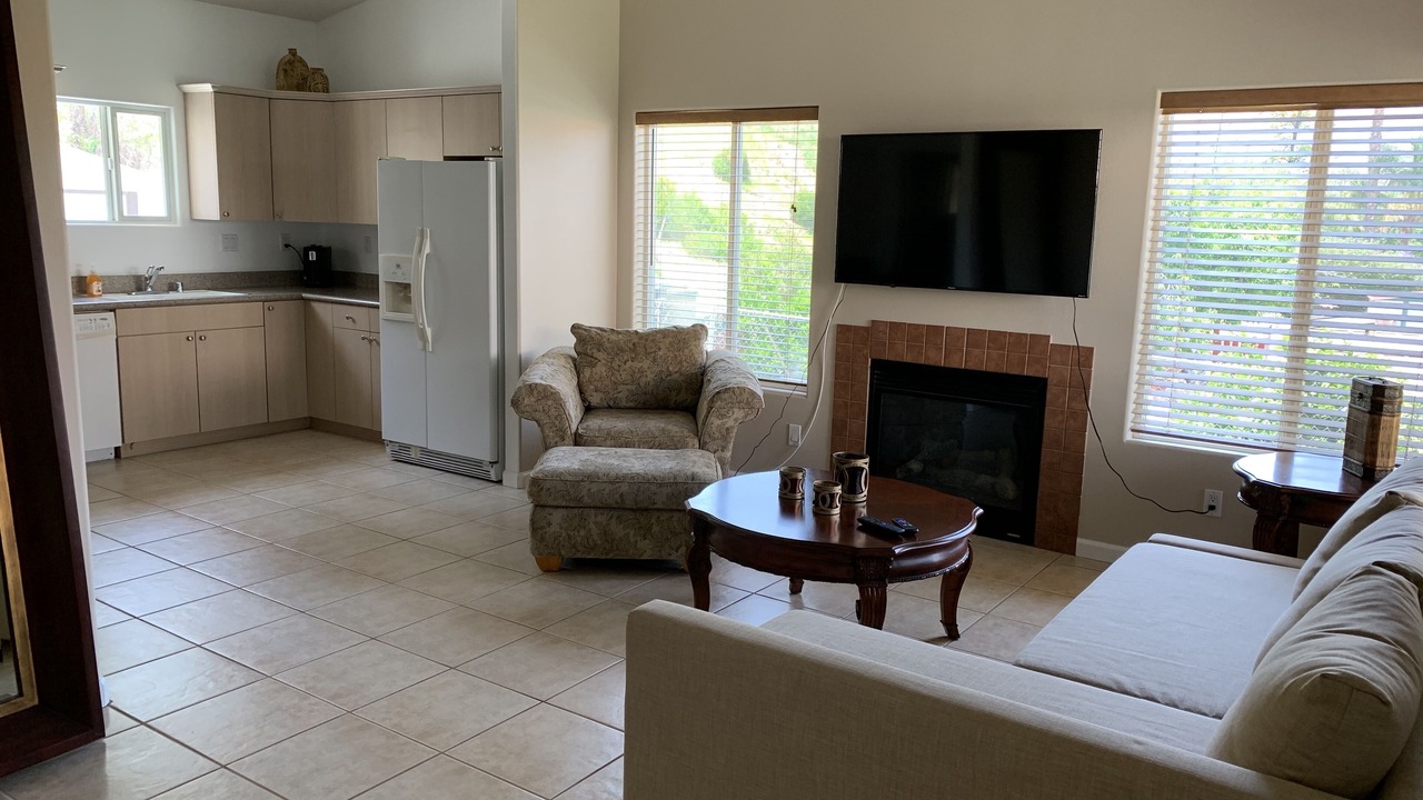 Photo of Livingroom in Colton