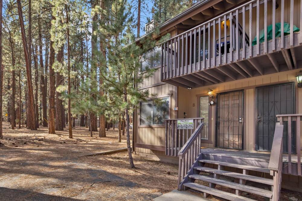 Photo of Outdoor in Summit Estates