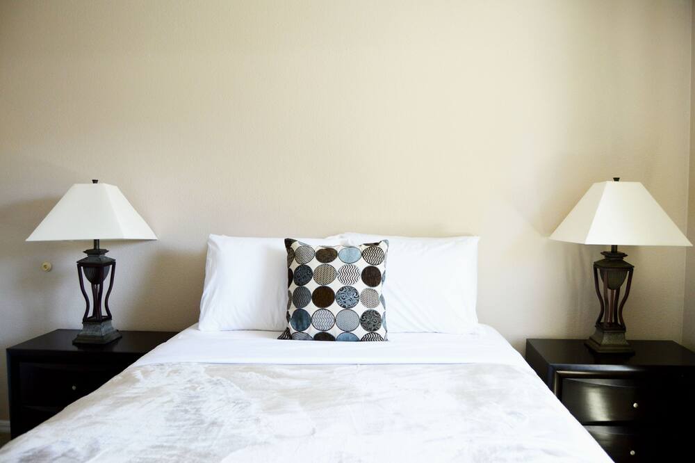 Photo of Bedroom in Havasu Lake