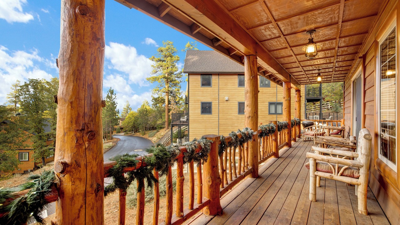 Photo of Patio Balcony in Upper Moonridge