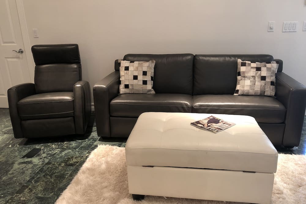 Photo of Livingroom in Westwood