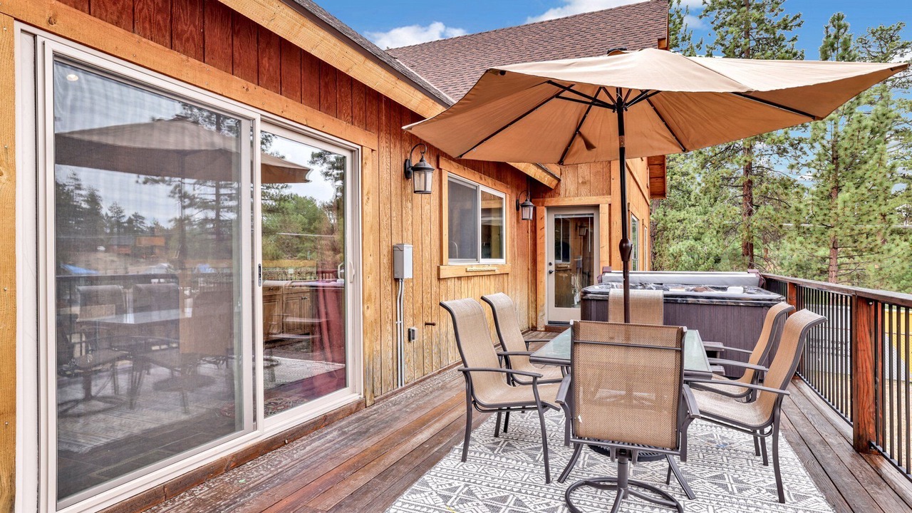 Photo of Patio Balcony in Castle Glen Estates